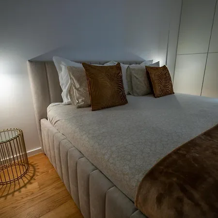 Nox Modern Jacuzzi&terrace - Near Znjan