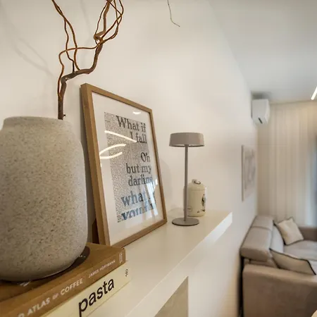 Apartment Nox Modern Jacuzzi&terrace - Near Znjan Split