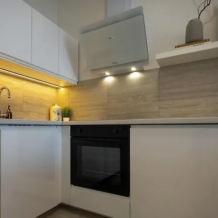 Nox Modern Jacuzzi&terrace - Near Znjan 公寓 *